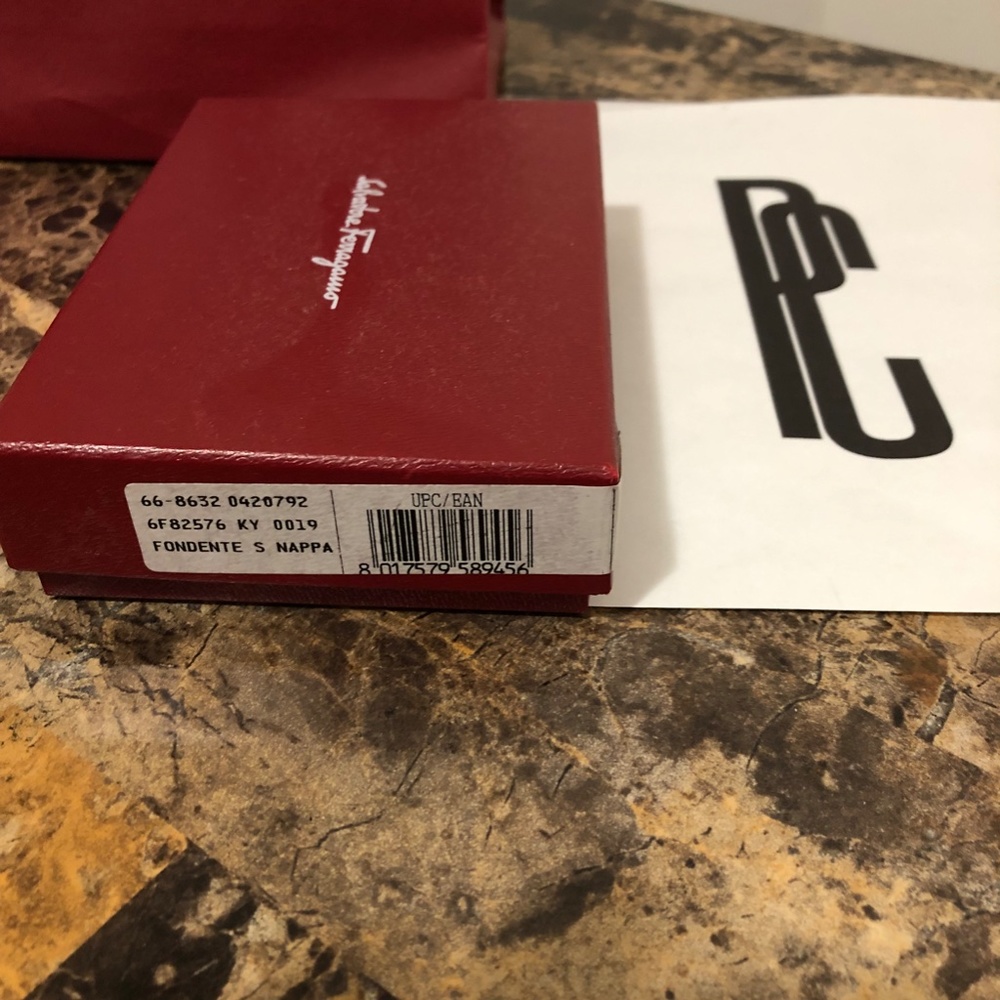 Salvatore Ferragamo Card Holder - Picture 4 of 11